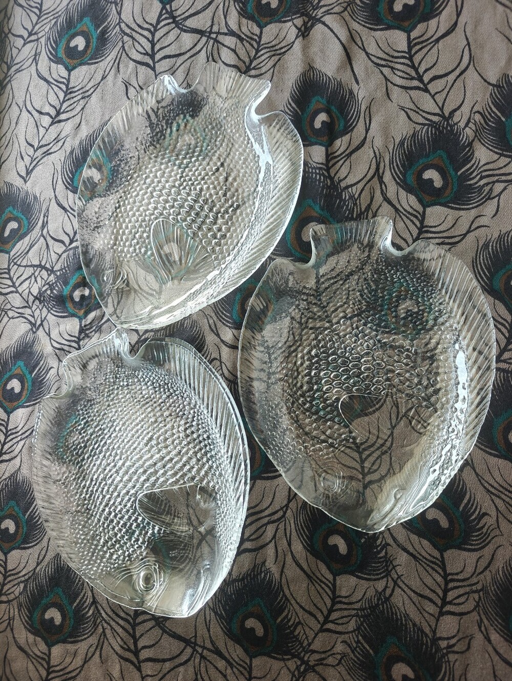 VTG glass fish plates Arcoroc Set Of 4 10"